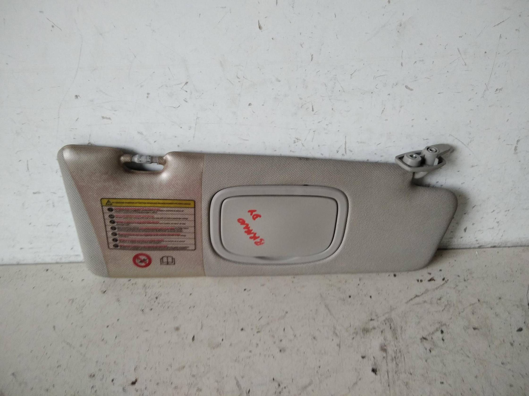 Aletta parasole parabrezza dx.